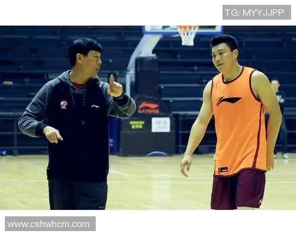 李根的篮球之路:从少年梦想到职业生涯的辉煌与挑战 李根的篮球之路:从少年梦想到职业生涯的辉煌与挑战